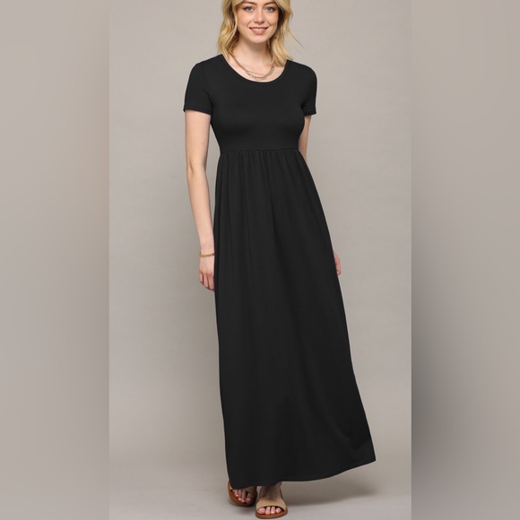 Black Floral Maxi Dress - Picture 3 of 5